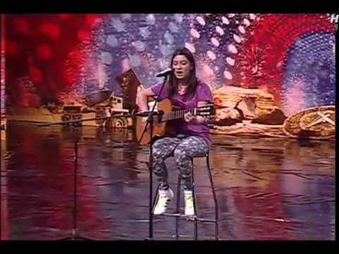 Camila Silva participando en 