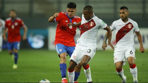 Una desdibujada selección chilena pierde ante Perú y se aleja del sueño mundialero
