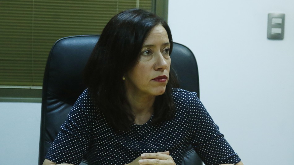 ¿Quién es Claudia Perivancich?: El perfil de la fiscal que liderará investigación contra Piñera por caso Dominga
