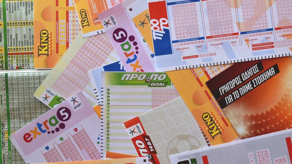 Una mujer gana cuatro millones de dólares con boletos de lotería premiados el mismo día Una mujer gana cuatro millones de dólares con boletos de lotería premiados el mismo día