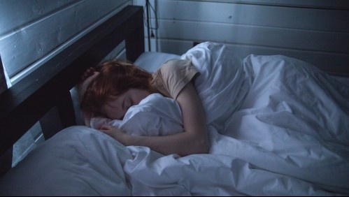 Melatonina: Descubra cómo aumentar los niveles de esta hormona que ayuda a dormir mejor