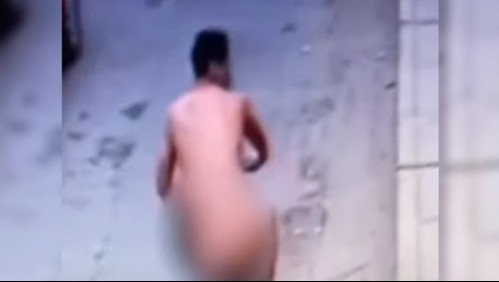 Hombre desnudo robó una bicicleta para escapar desesperadamente del esposo de su amante