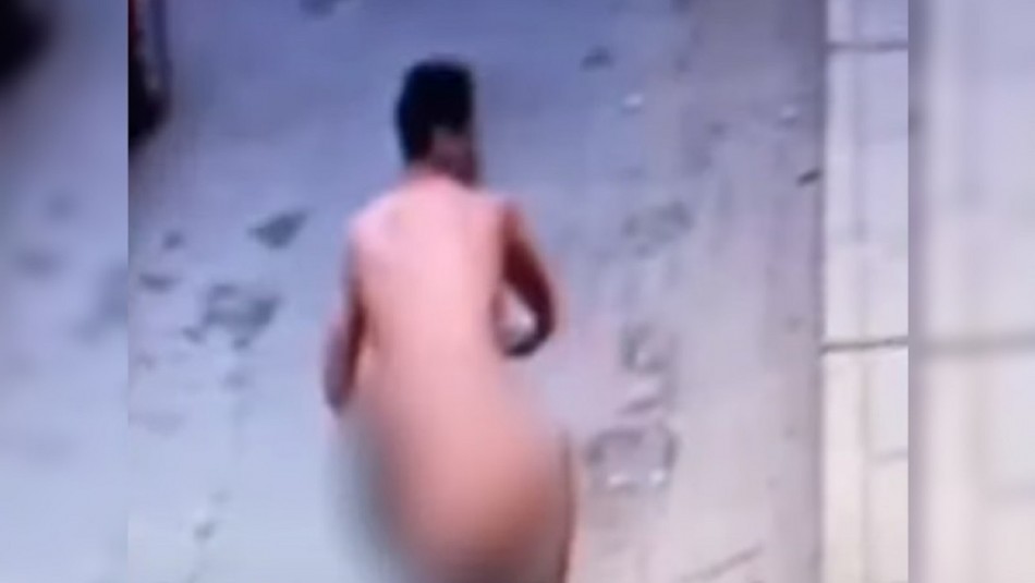 hombre-desnudo-robo-una-bicicleta-para-escapar-del-esposo-de-su-amante Hombre desnudo robó una bicicleta para escapar desesperadamente del esposo de su amante