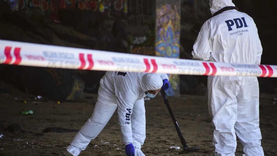 pdi-cinta Guardia llega a su lugar de trabajo y encuentra un hombre muerto al interior de la bodega