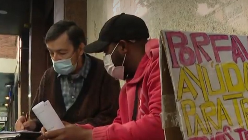 profesor-jubilado-le-hace-clases-a-hombre-en-situacion-de-calle Profesor jubilado le hace clases a hombre en situación de calle para que se gradúe y encuentre trabajo
