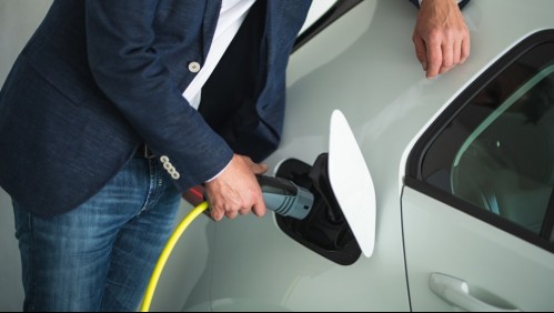 Búsqueda de autos híbridos y eléctricos ha aumentado 38,5% este 2021