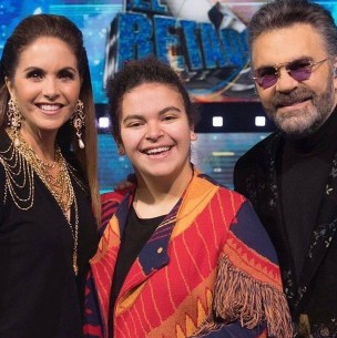 El nuevo video de la hija de Lucero cantando a dúo con su padre Manuel Mijares: El nuevo video de la hija de Lucero cantando a dúo con su padre Manuel Mijares: