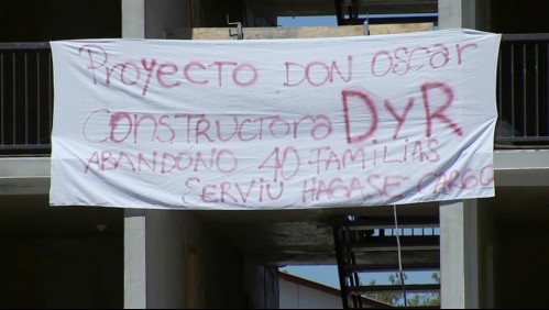 'Nos arrebataron el sueño': Empresa constructora quebró y 40 familias de Renca se quedaron sin su casa propia