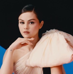 Selena Gomez cambia de look y la comparan con Willy Wonka: Así es su nuevo corte de pelo Selena Gomez cambia de look y la comparan con Willy Wonka: Así es su nuevo corte de pelo