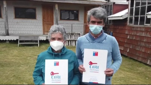 Histórica entrega de terrenos en Chiloé: 19 familias recibieron sus títulos de dominio