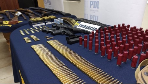 Lo denunciaron por amenazar a vecinos con armas y cuando la policía fue a su casa encontraron un 'verdadero arsenal'