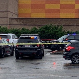 Dos muertos y cuatro heridos deja tiroteo en mall de Estados Unidos Dos muertos y cuatro heridos deja tiroteo en mall de Estados Unidos
