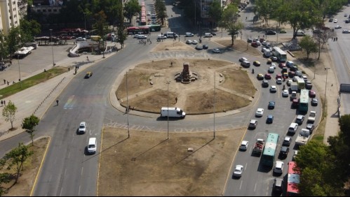 Manifestaciones en Plaza Italia vuelven a generar cortes de tránsito y cierre de accesos a Metro