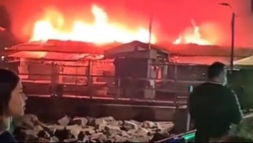 Incendio en mercado de San Antonio destruyó 26 locales comerciales: 12 presentan pérdida total