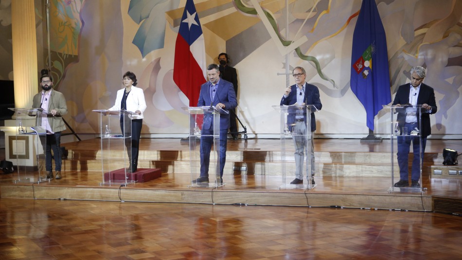 Así fue el debate presidencial de la Universidad de Chile Así fue el debate presidencial de la Universidad de Chile