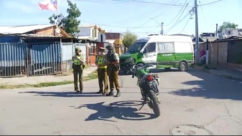 Fiscalización termina en balacera y con un carabinero atropellado: uno de los ocupantes del auto fue herido a bala
