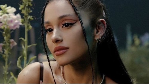 La nueva versión de Ariana Grande impacta a sus fans: En lencería, con mallas y el pelo suelto