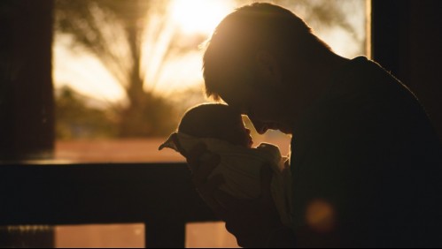 Diputada pide crear fuero paternal: 'Los hombres tienen que sentirse seguros de que no serán despedidos por un hijo'
