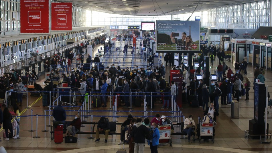 Sernac: 5 aerolíneas deberán devolver dinero de tasa de embarque de viajes no realizados