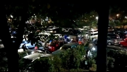 Vecinos de barrio Bellavista denuncian masivas fiestas en las calles: 'La juventud queda a la deriva'