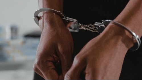 Tras una fuerte discusión, hombre atropella a su pareja y huye del lugar: Fue detenido por Carabineros