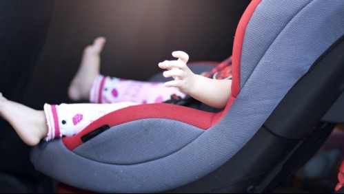 Madre dejó a su guagua en un taxi para ir a 'comprar leche' a un supermercado pero nunca volvió por ella