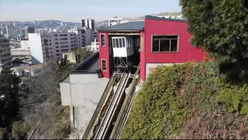 Informe de Contraloría detecta irregular reparación de ascensores en Valparaíso