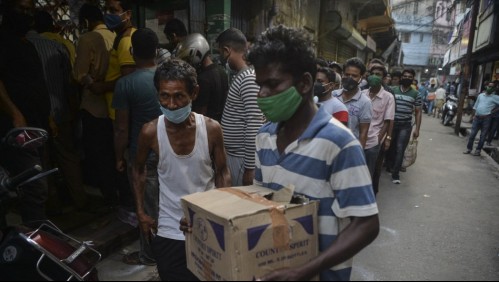 Más de 40 personas han muerto en tres días por consumir alcohol adulterado en India