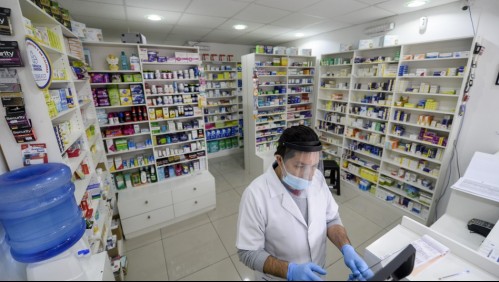 Farmacias denuncian que laboratorios venden remedios a precios diferentes en el sector privado y público