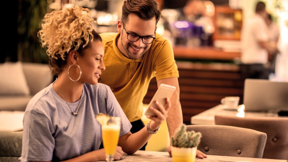 Celebra el orgullo de estar soltera o soltero con los descuentos de Linio