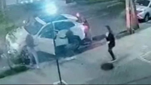 Violento portonazo en Las Condes: Robaron vehículo de alta gama y cuantioso botín