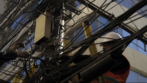 Empresa VTR reporta corte de suministro por 'vandalismo': 21 mil usuarios afectados