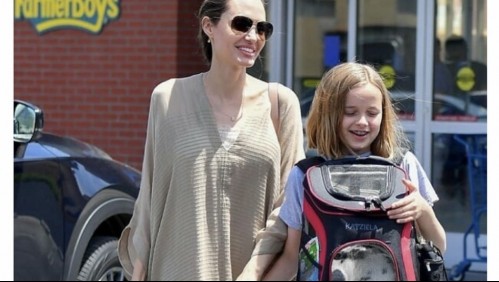 La cartera de corcho ecológico de 3.200 dólares que Angelina Jolie usa para hacer compras en el supermercado