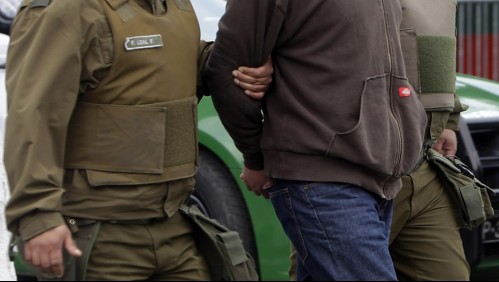 Vecinos y familiares intentan linchar a sujeto de 67 años acusado de abuso sexual contra una menor