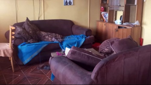 El drama que vive una madre: Entraron a su casa, cocinaron, durmieron y se llevaron desde el salero hasta las camas