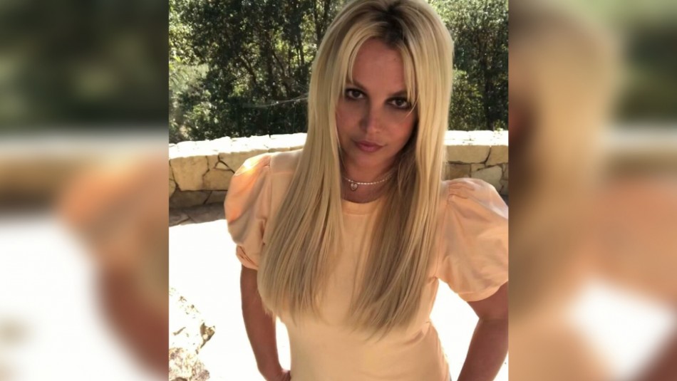 Britney Spears reaparece con un vestido de novia y la comparan con una princesa Disney