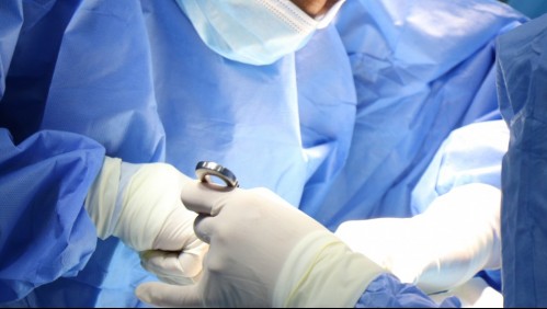 Denuncian que dentista habría participado en operación a la vesícula en hospital de Los Ángeles