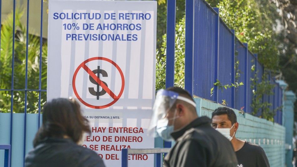 Cuarto retiro: Asociación de AFP asegura que rechazo al proyecto hizo reducir la caída de los fondos C, D y E Cuarto retiro: Asociación de AFP asegura que rechazo al proyecto hizo reducir la caída de los fondos C, D y E