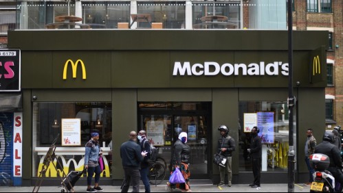 McDonald's adecua sus baños unisex en Brasil y desata la polémica: Los baños deben estar separados según ley brasileña