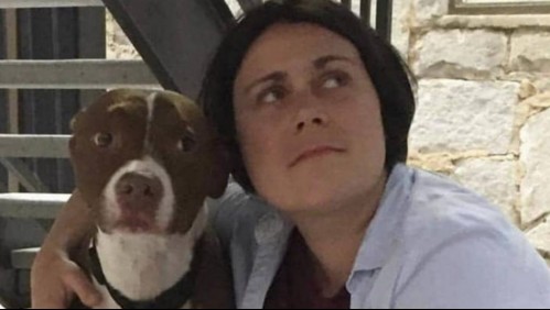 Brutal asesinato: Mujer fue apuñalada más de 50 veces y le marcaron en el cuerpo un violento mensaje