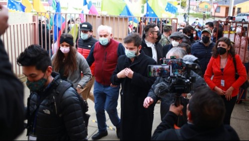 Boric tras votar: 'Se trata de un proyecto colectivo y de que la esperanza le gane al miedo'