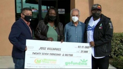 'Lo acepto con el corazón abierto': Alumno reconoce a su profesor que ahora vivía en la calle y le regala 27 mil dólares