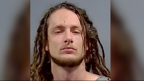 Acusan a hombre de 1200 cargos de agresión sexual e incesto por abusar de una niña durante seis años