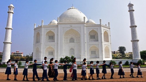 Hombre construye una réplica del Taj Mahal en señal de amor a su esposa: También envió mensaje de paz