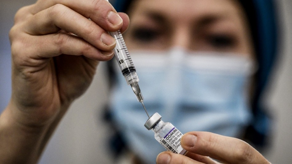 Pfizer ya trabaja en una versión de la vacuna anticovid contra la variante Ómicron y anuncia cuándo estará lista Pfizer ya trabaja en una versión de la vacuna anticovid contra la variante Ómicron y anuncia cuándo estará lista