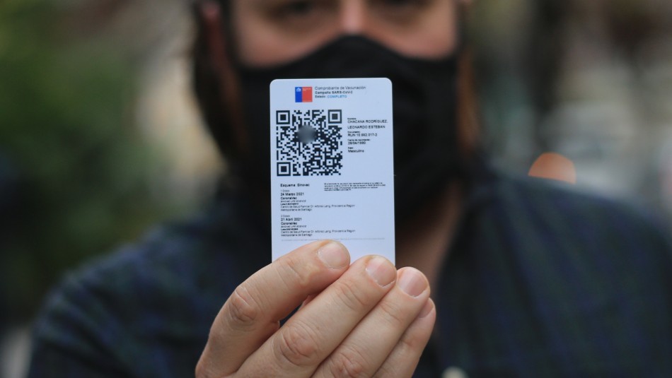 pase-de-movilidad Desde enero: mayores de 18 años también deberán tener dosis de refuerzo para el Pase de Movilidad