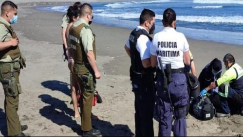 Hombre muere ahogado en playa Ritoque de Quintero pese a que surfista intentó salvarlo