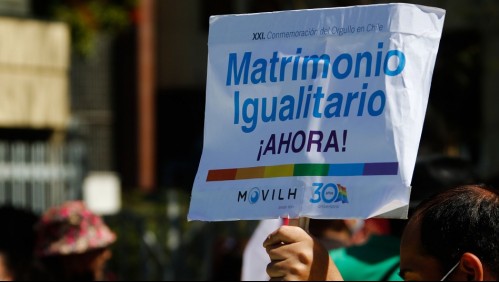 Matrimonio igualitario: Comisión mixta despacha el proyecto y este martes sería votado en el Senado