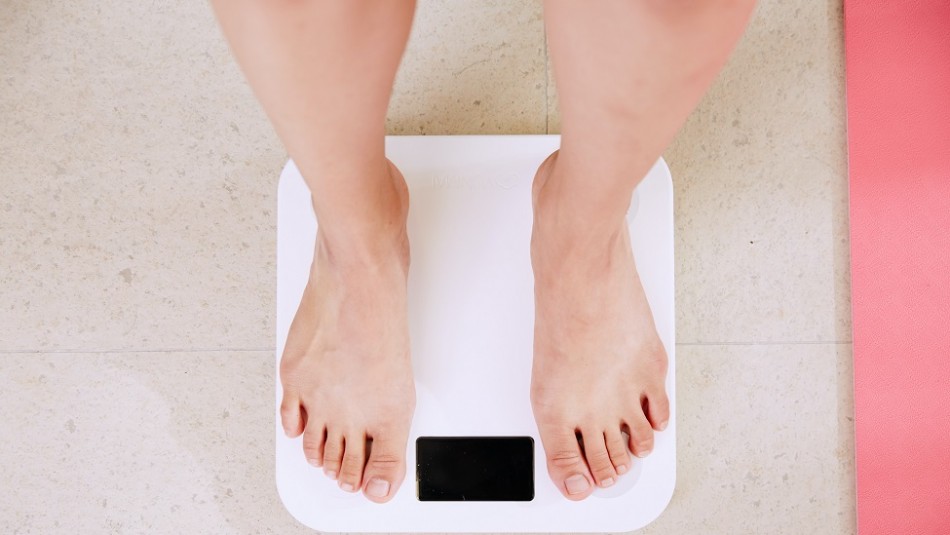 ¿Cómo bajar de peso después de los 40 años? Esto aconseja un experto en obesidad