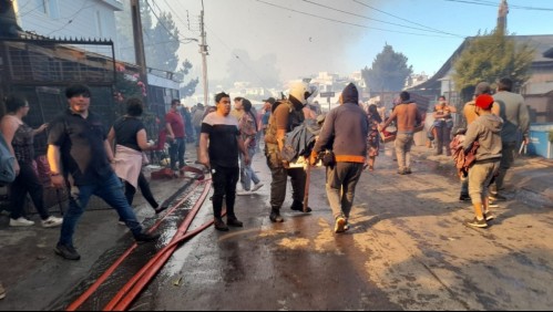 Confirman más de cien casas afectadas por gigantesco incendio en Castro